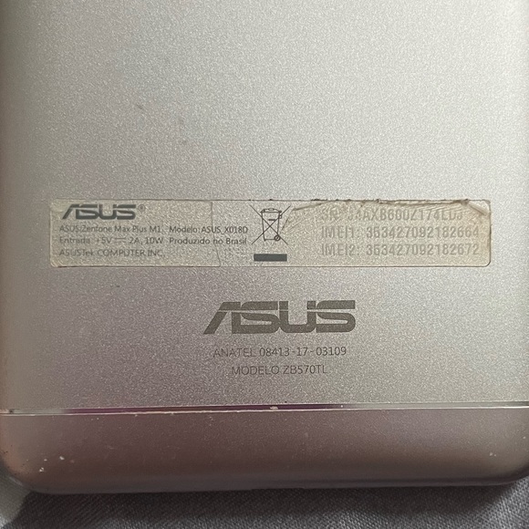 ASUS Zenfone Max Plus M1 - Picture 4 of 4